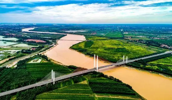 濱州市擬出讓地?zé)岬V業(yè)權(quán)32個(gè) 涵蓋供暖、溫泉洗浴、養(yǎng)殖3類應(yīng)用場(chǎng)景-地大熱能